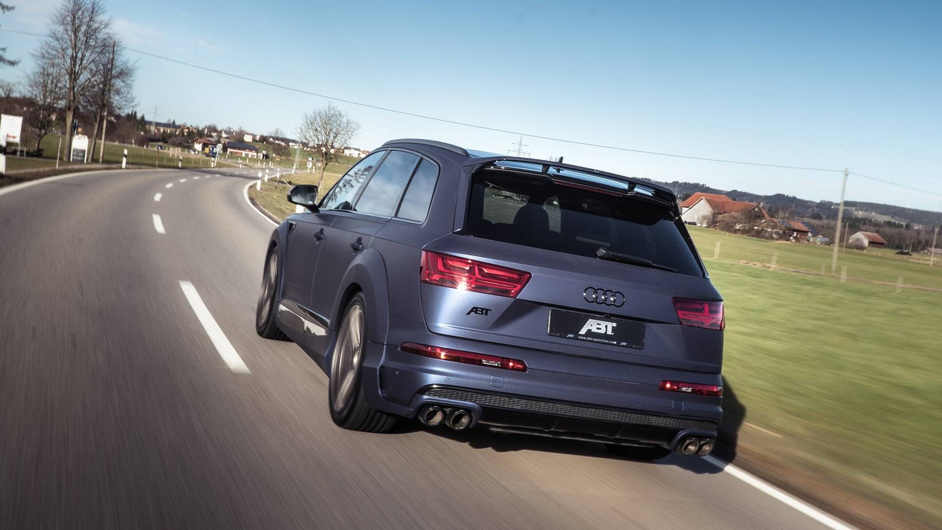 Audi sq7. Обвес sq7 2020. Обвес ABT sq7 2020. Ауди q7 АБТ спереди. Ауди q7 АБТ внутри.